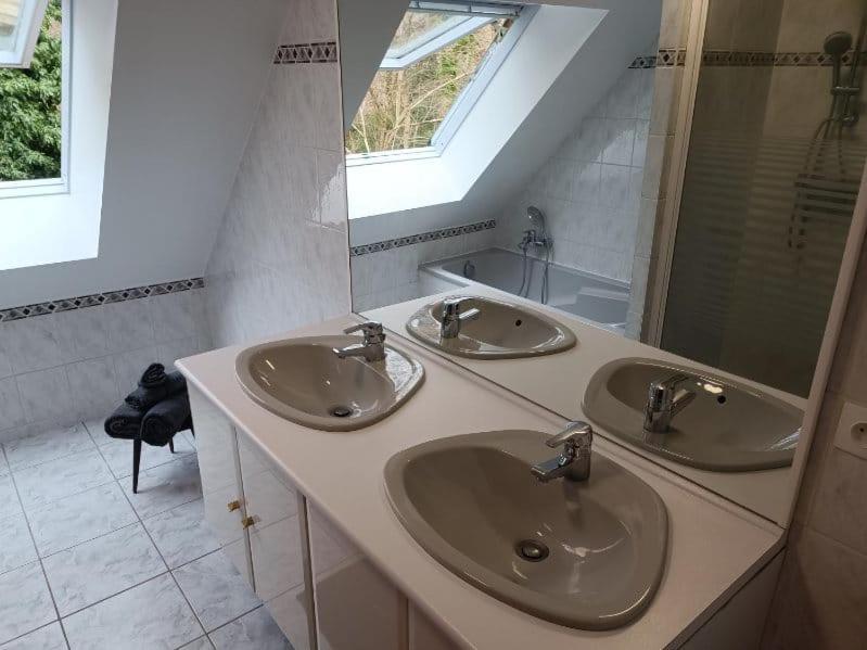 Abreschviller La Fontaine Aux Enfants - Gr5 - Chambre Avec Sdb Privee المظهر الخارجي الصورة